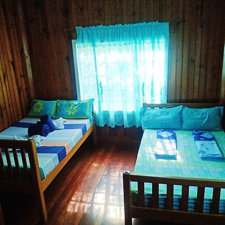 Rustic Rooms At An American-Style Cabin - Carl Inn Sagada Esterno foto