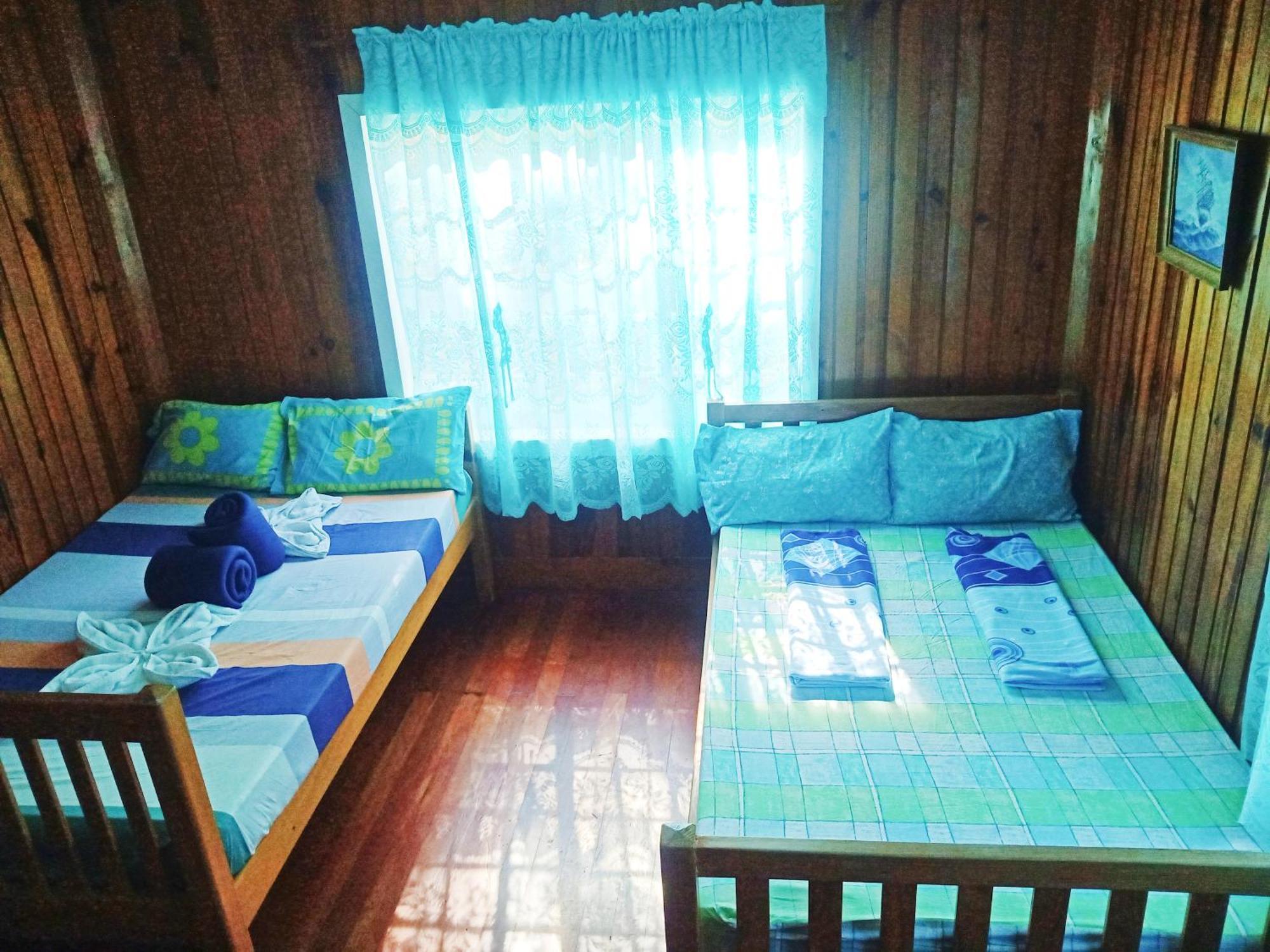 Rustic Rooms At An American-Style Cabin - Carl Inn Sagada Esterno foto